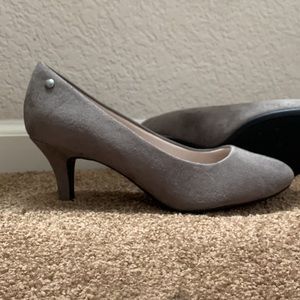 Gray Suede Heels 👠